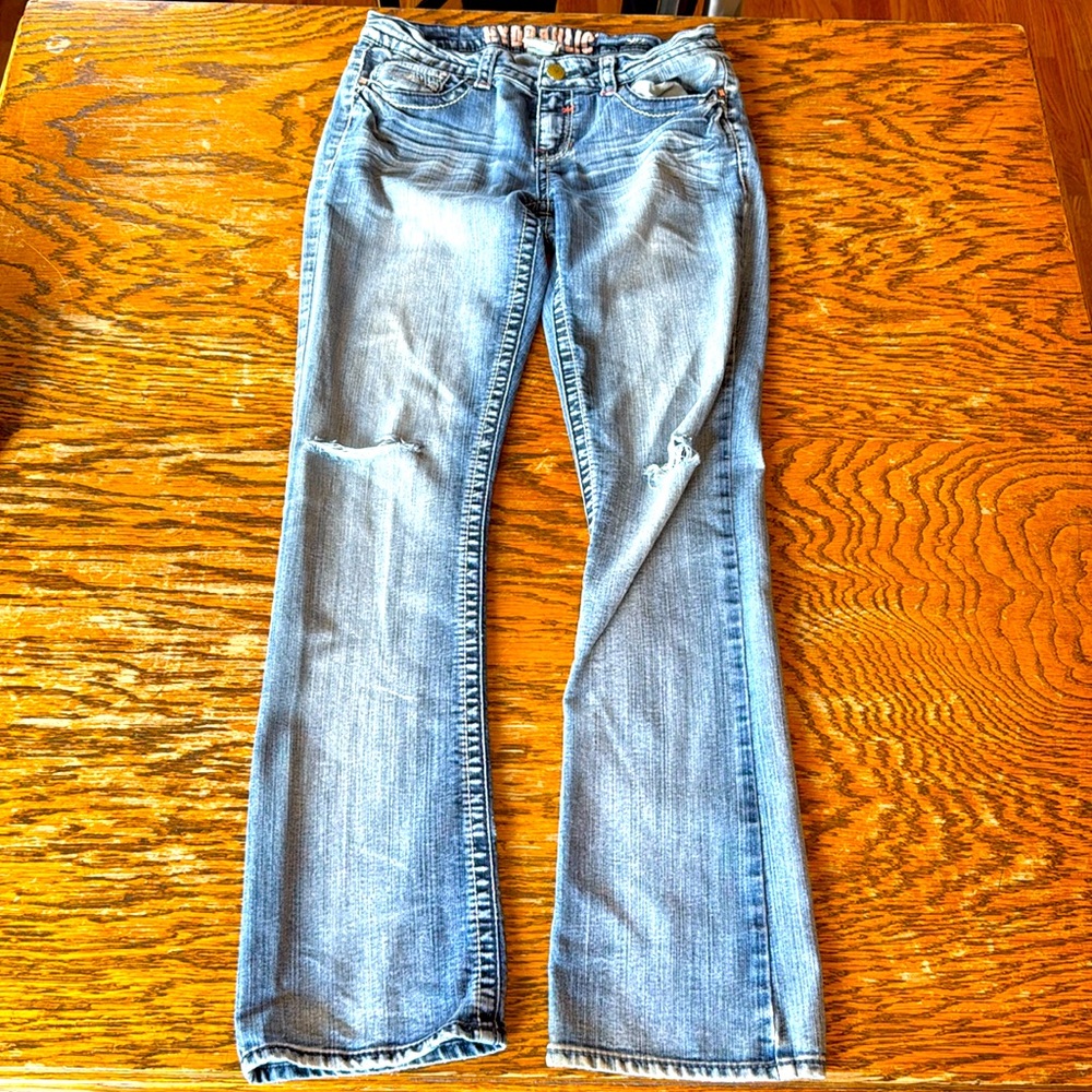 Women’s Hydraulic Distressed Blue Boot Cut Jeans w/ Classic Stitching Size 9/10